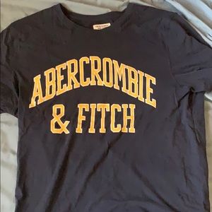 Abercrombie & Fitch t shirt